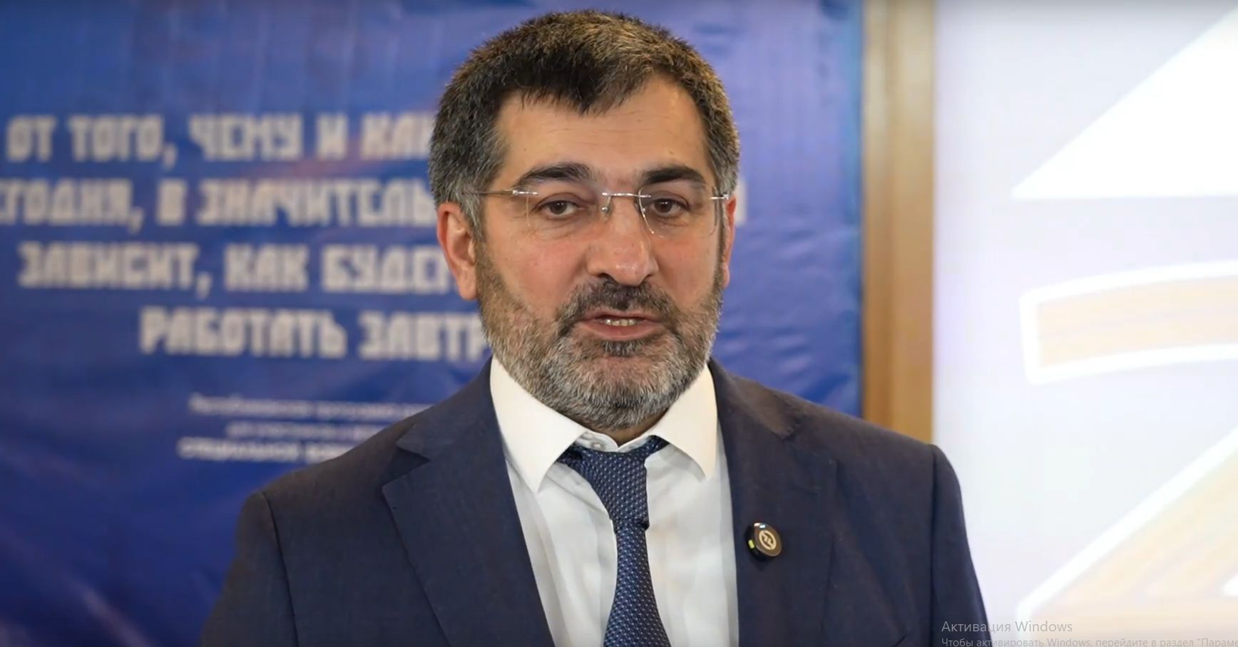 Гаджи Султанов отметил, что участники программы «Доблесть гор» - это по-настоящему активные и целеустремленные люди, прошедшие серьезный боевой путь.